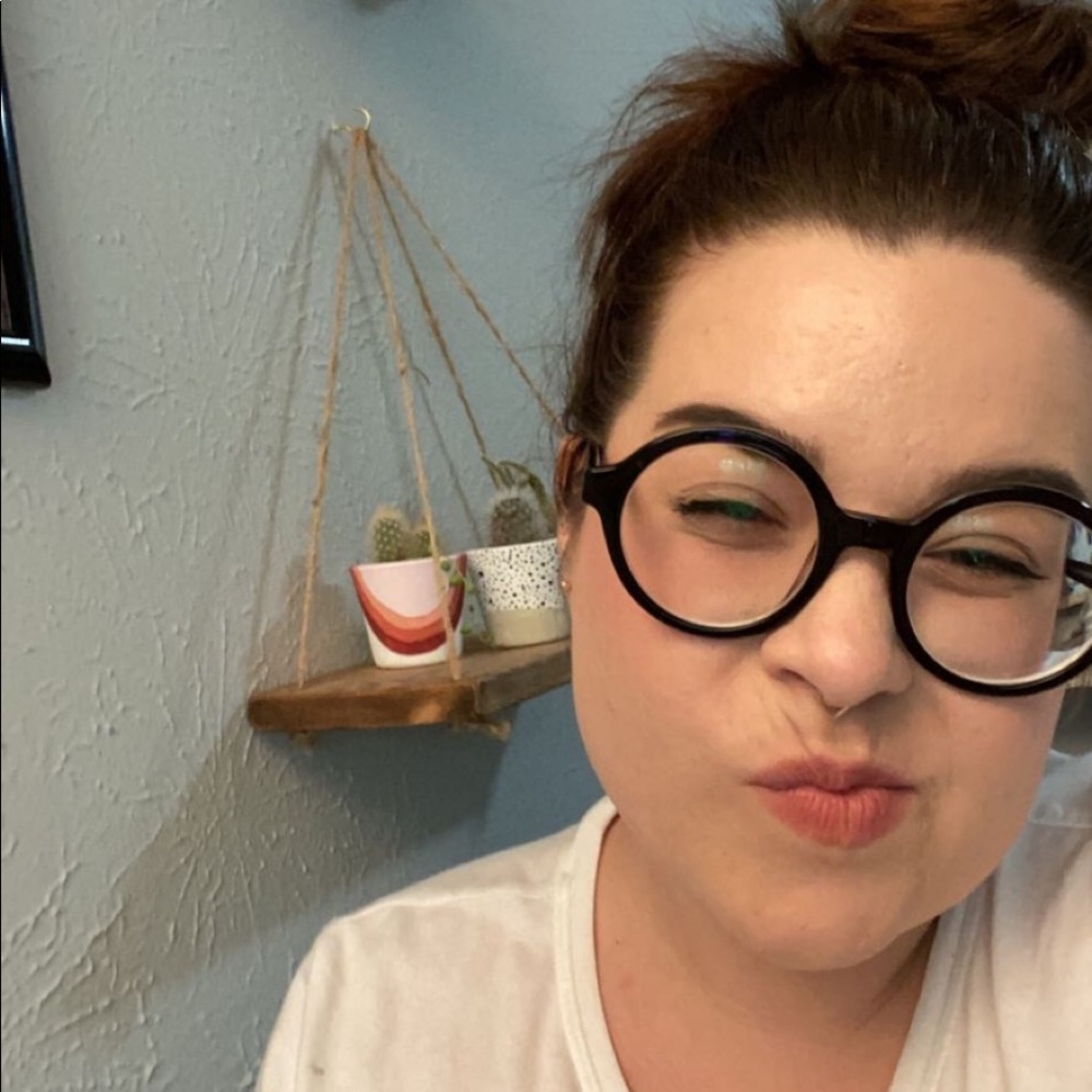 Meet your Posher, Emmaline